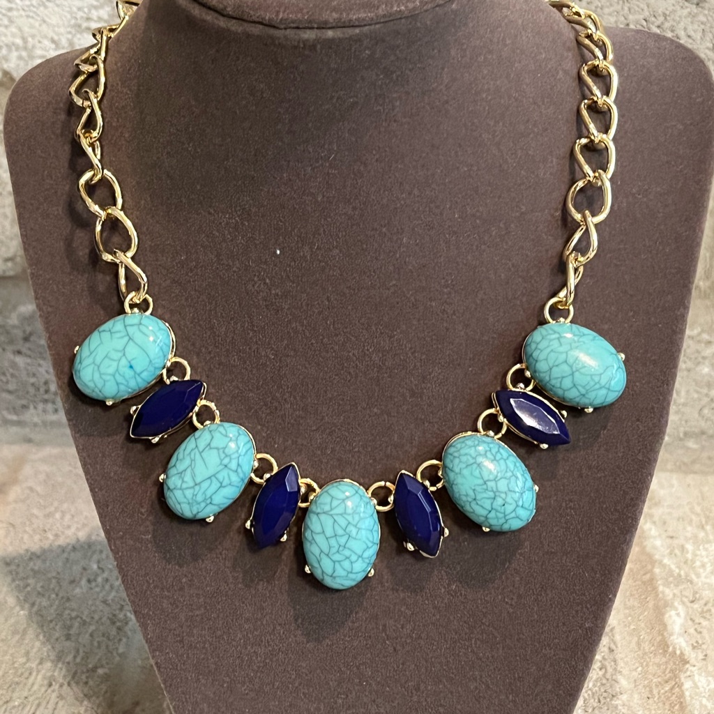 Thala Turquoise Blue Stone Gold Tone Necklace 22$